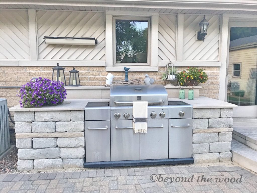 outdoor grill surround