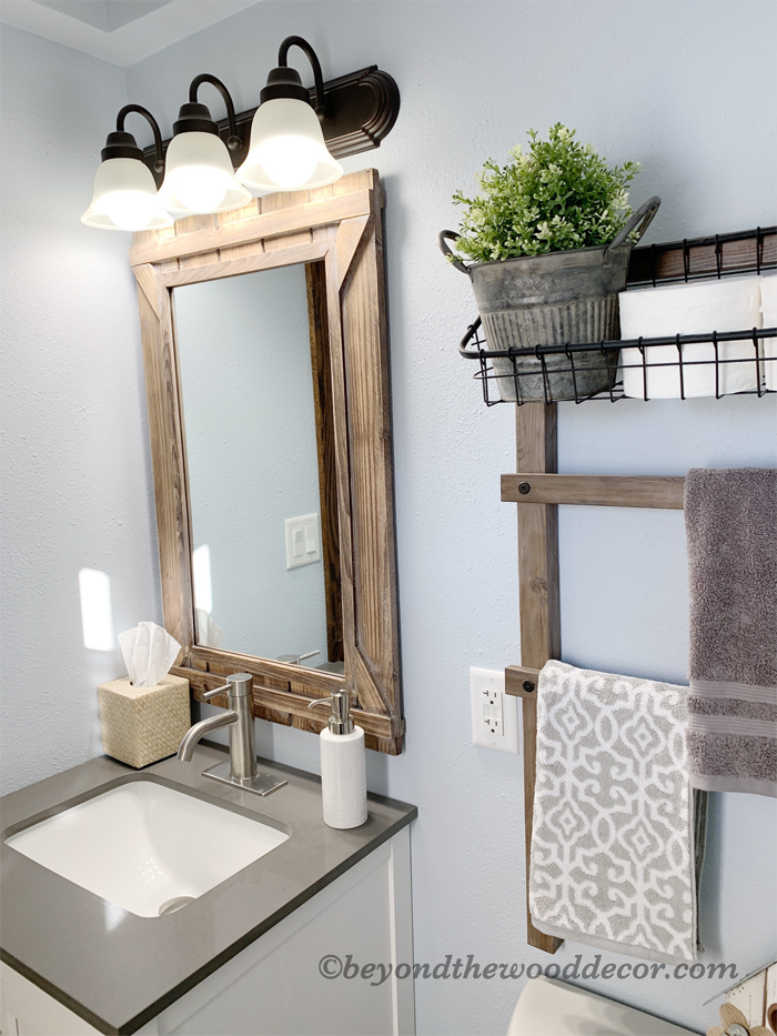 Read more about the article Half Bath Makeover